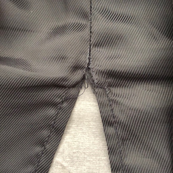 Sale 🎉 BCBG silk pencil skirt - Picture 7 of 8